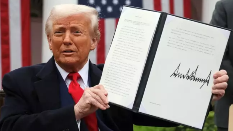 Trump: Gümrük vergilerinden kazancımız günlük 2 milyar dolar