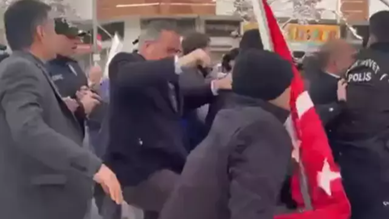 Altındağ Belediye Başkanı Veysel Tiryaki'den sendika başkanına yumruk
